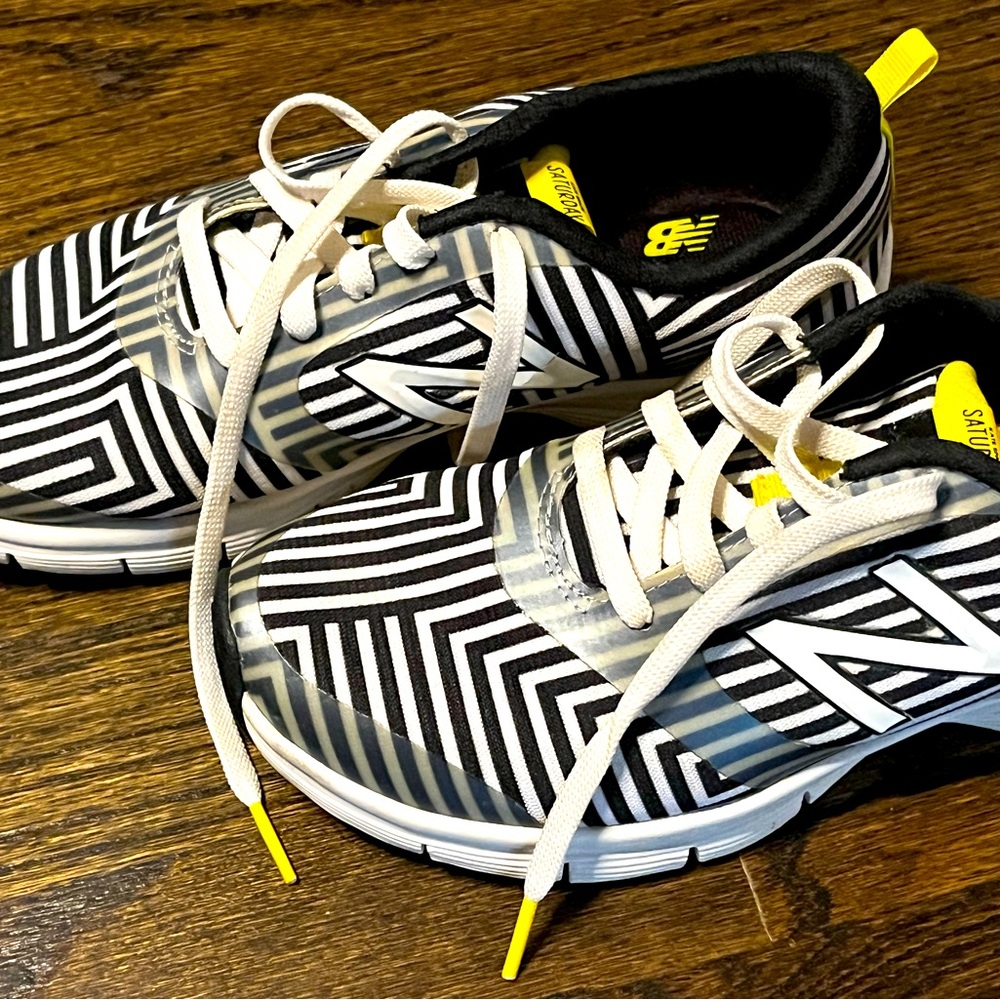 Kate Spade Saturday New Balance black & white sneaker